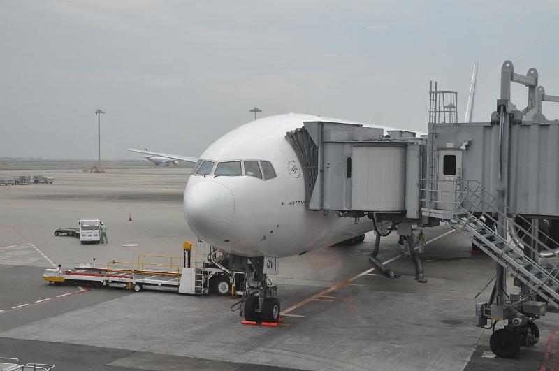 foto_20101107_0933_01.jpg - [de]Gelandet in Osaka.[en]Arrived in Osaka.