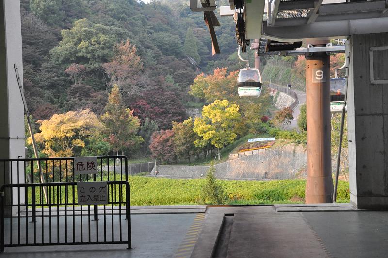 foto_20101107_1614_01.jpg - [de]Blick aus der Mittelstation der Seilbahn.[en]View from the middle station of the ropeway.