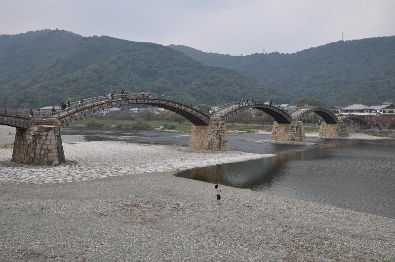 foto_20101108_1126_02.jpg - [de]Und das ist die Kintai Brücke.[en]And this is the Kintai bridge.