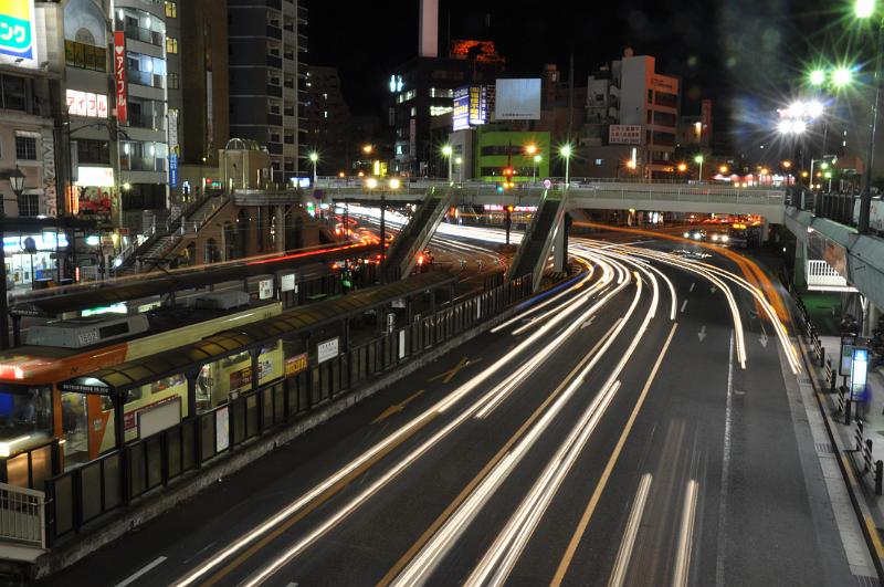 foto_20101108_2012_01.jpg - [de]Mächtig was los hier in der Innenstadt um diese Uhrzeit.[en]This intersection is still busy at that time of the day.
