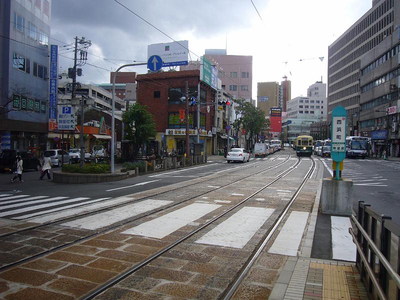 foto_20101109_1437_01.jpg - [de]Eine typische Strassenecke in Nagasaki.[en]A typical street corner in Nagasaki.
