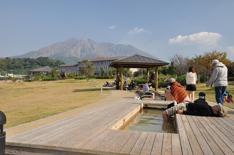 foto_20101110_1405_01.jpg - [de]Ein gemütliches Fußbad mit herrlichem Ausblick.[en]A comfy foot batch with perfect view.