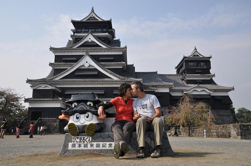 foto_20101111_1132_01.jpg - [de]Und auch ein Küsschen ist hier erlaubt - hoffen wir mal.[en]And the bench may also be used for a kiss - at least we hope so.