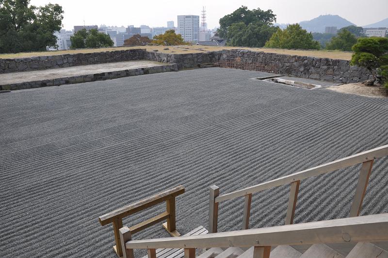 foto_20101111_1249_01.jpg - [de]Steingarten zum Entspannen.[en]Stone garden for relaxation.