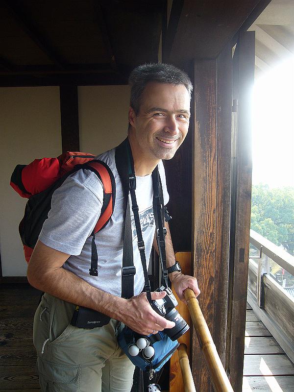 foto_20101111_1322_05.jpg - [de]Die Kamera ist immer schussbereit dabei.[en]The camera is always ready for the next shot.