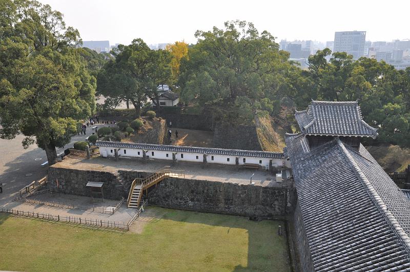foto_20101111_1324_01.jpg - [de]Festungsmauer und Verbindungsgang.[en]Stone wall and connecting tunnel.