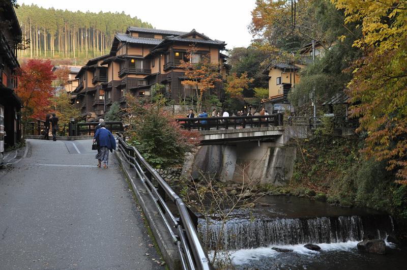 foto_20101112_1646_01.jpg - [de]Ohne weit zu gehen findet man immer wieder schöne Ansichten.[en]Without much walking you find more and more nice views.